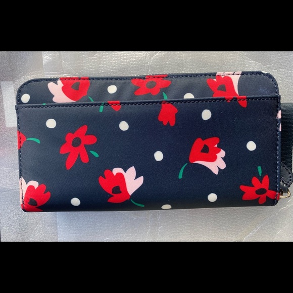 Kate Spade Wallet - Picture 2 of 4